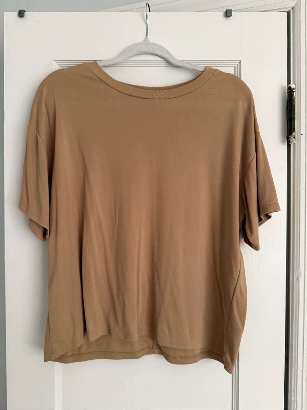 Forever 21 Relaxed Short Sleeve Tee in Camel Brown